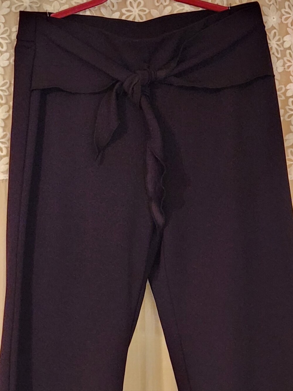 Women’s Black Tie-Waist Knit Pants